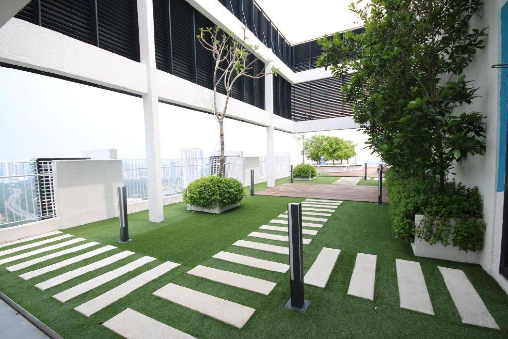 Lovely 3-Bedroom Serviced Apartment @ Cyberjaya Exteriér fotografie