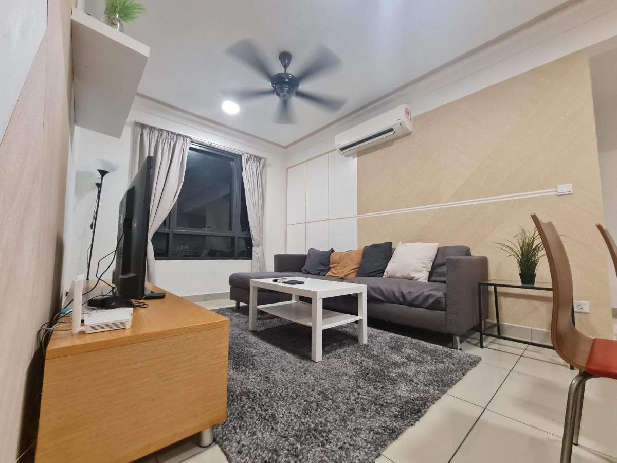 Lovely 3-Bedroom Serviced Apartment @ Cyberjaya Exteriér fotografie